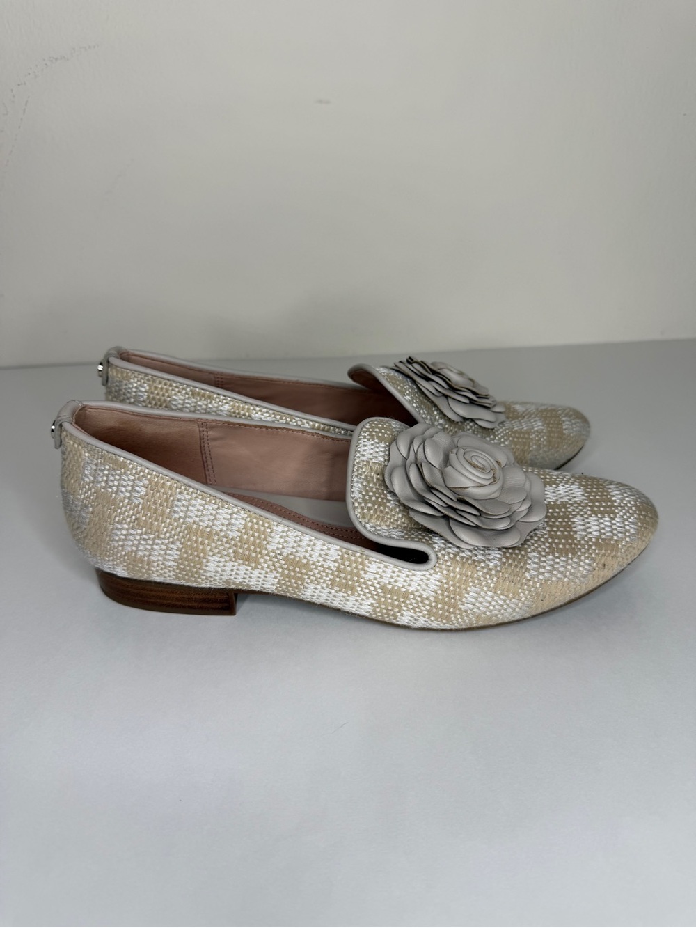 Taryn Rose Brigitta Shoes Woven Floral Heeled Loafers Women Size 8B Slip On